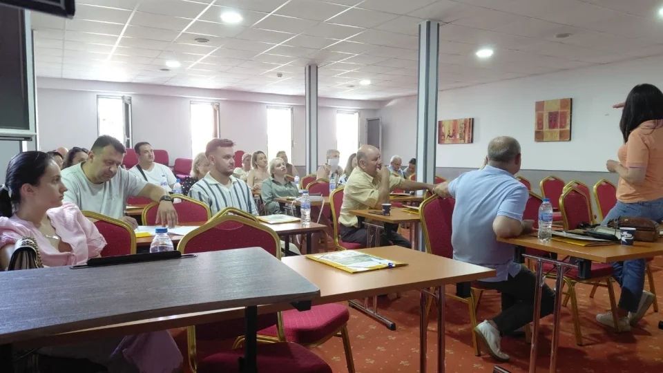 Туристички професионалци од Источниот регион и Благоевград се обучуваа за дигитални технологии и сертифицирање дестинации