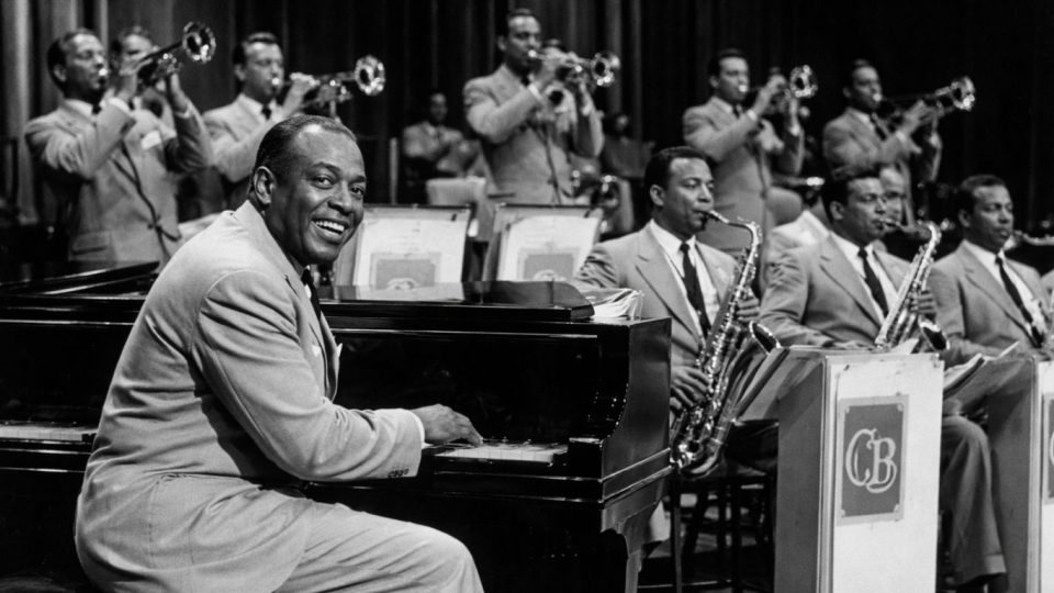 Каунт Бејзи - тивкиот архитект на свингот