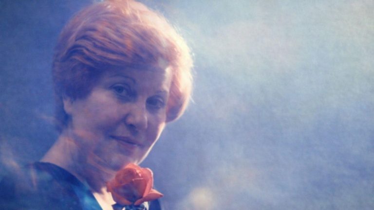 Нина Спирова